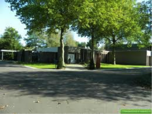 Crematorium Schollevaar Wenst u een crematie in Nieuwerkerk regelen? Wij verzorgen de crematie in Crematorium Schollevaar. Voor een waardige én betaalbare crematie Nieuwerkerk. Goedkope crematie Nieuwerkerk. Crematorium Schollevaar. Uitvaartonderneming Nieuwerkerk. Begrafenisonderneming Nieuwerkerk. Goedkope crematie Nieuwerkerk a/d IJssel. Uitvaartverzorging Nieuwerkerk a/d IJssel
